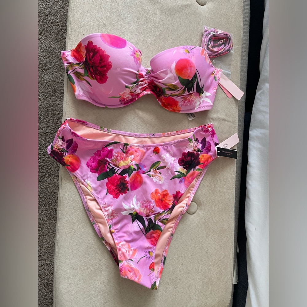 2pc Victoria secret swim set